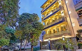 Nuab House - Near Fortis, Max, Medanta, Paras Hospitals And Huda Metro